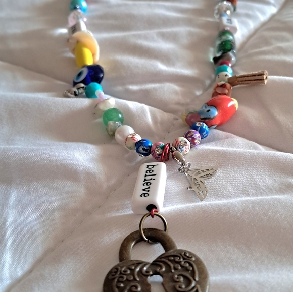 HANDMADE Colorful Beaded Necklace with Heart Pendant - Picture 8 of 8